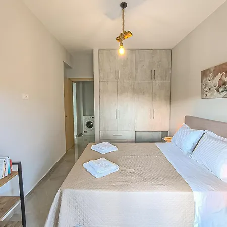 Newly Built House Steps From The Beach: Everything Within Walking Distance - Enjoy A Car-free * Agia Marina