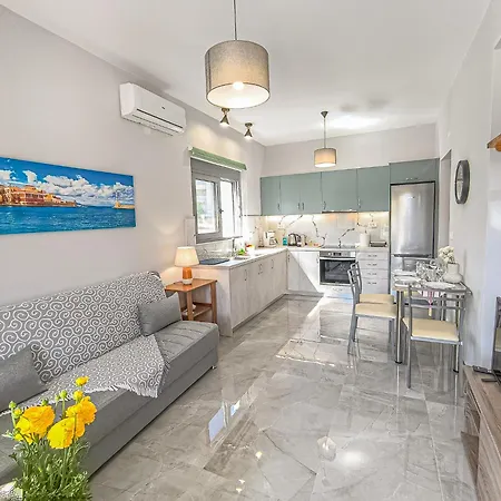 Newly Built House Steps From The Beach: Everything Within Walking Distance - Enjoy A Car-free * Aγία Μαρίνα