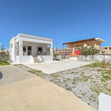 Newly Built House Steps From The Beach: Everything Within Walking Distance - Enjoy A Car-free * Aγία Μαρίνα